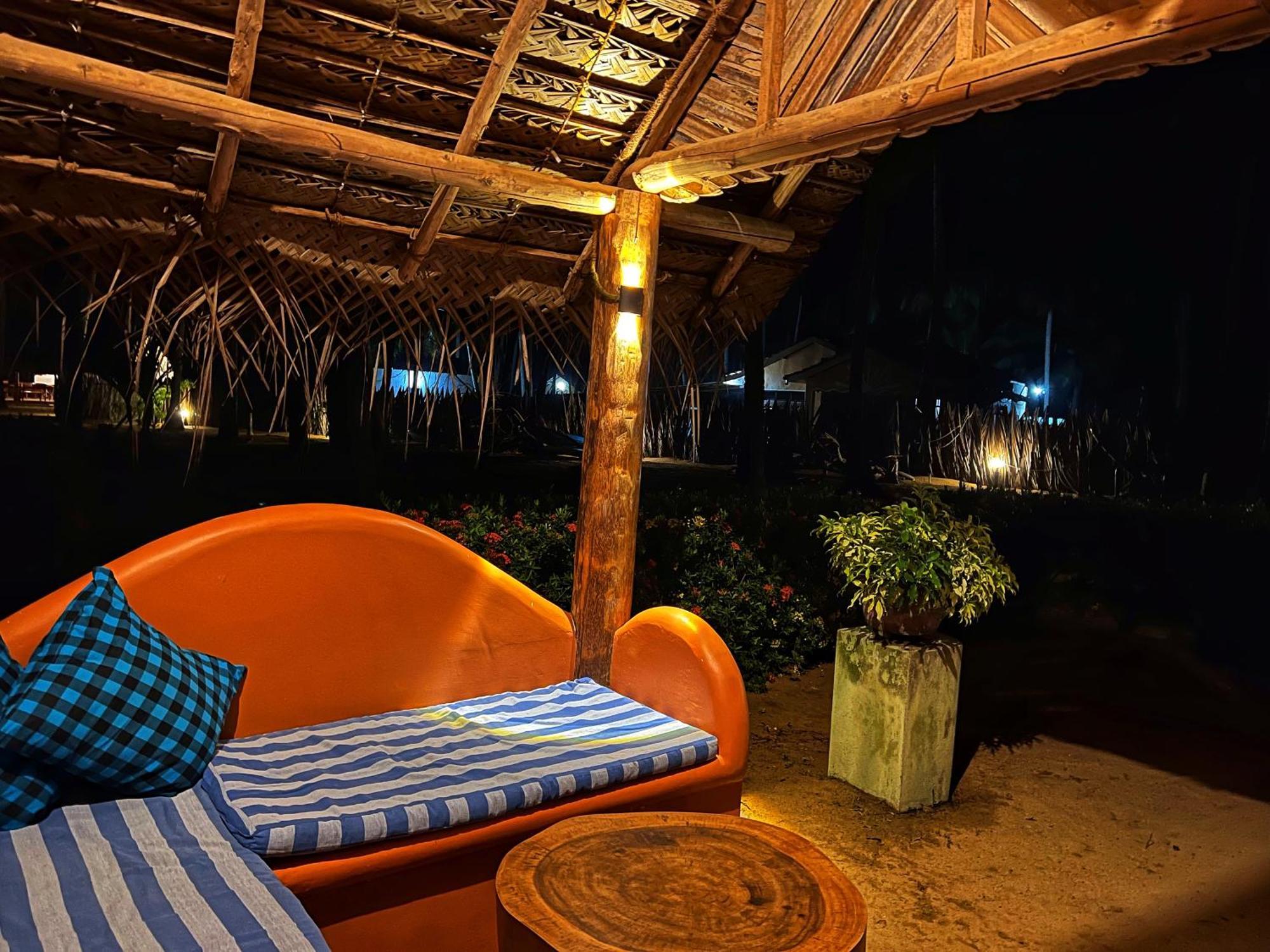 Roshanne Beach Resort Kalpitiya Exterior foto